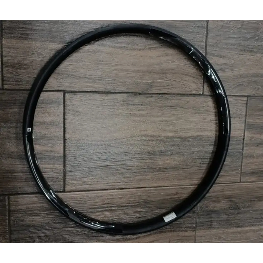 OBROČ GIANT GE30 29 28L