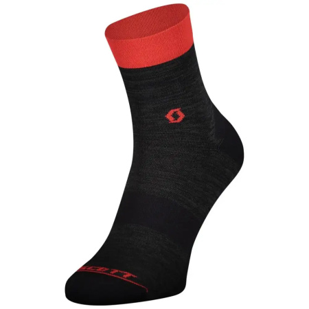 NOGAVICE SCOTT TRAIL QUARTER dark grey/fiery red