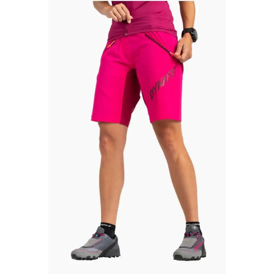 ŽENSKI TEKAŠKI ČEVLJI DYNAFIT FELINE SL W GTX carbon/flamingo