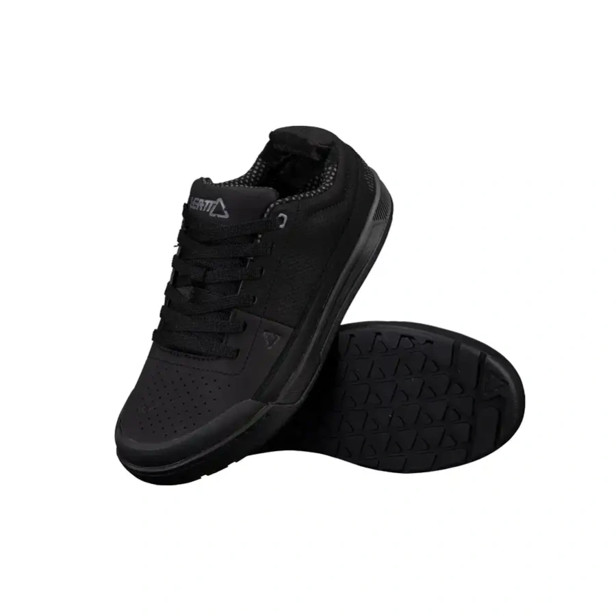 KOLESARSKI ČEVLJI LEATT FLAT 2.0 stealth