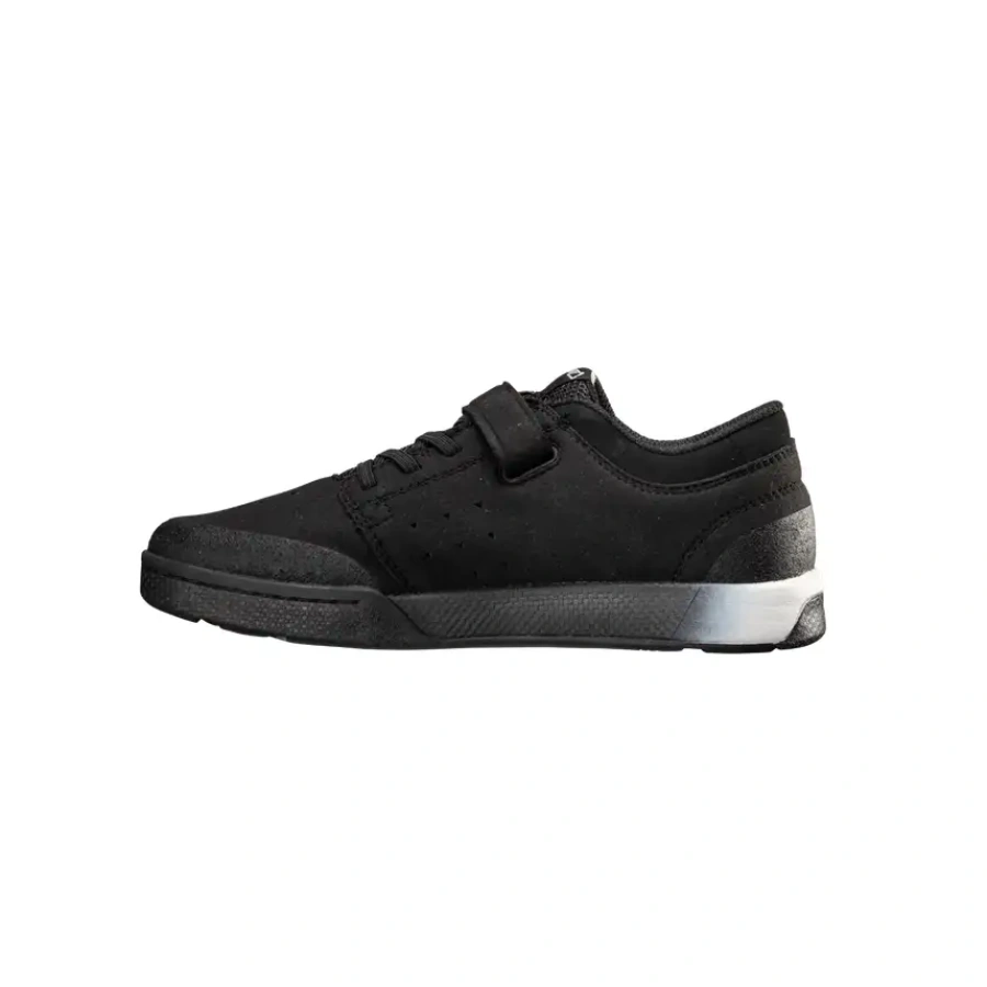 OTROŠKI KOLESARSKI ČEVLJI LEATT FLAT 2.0 JR black