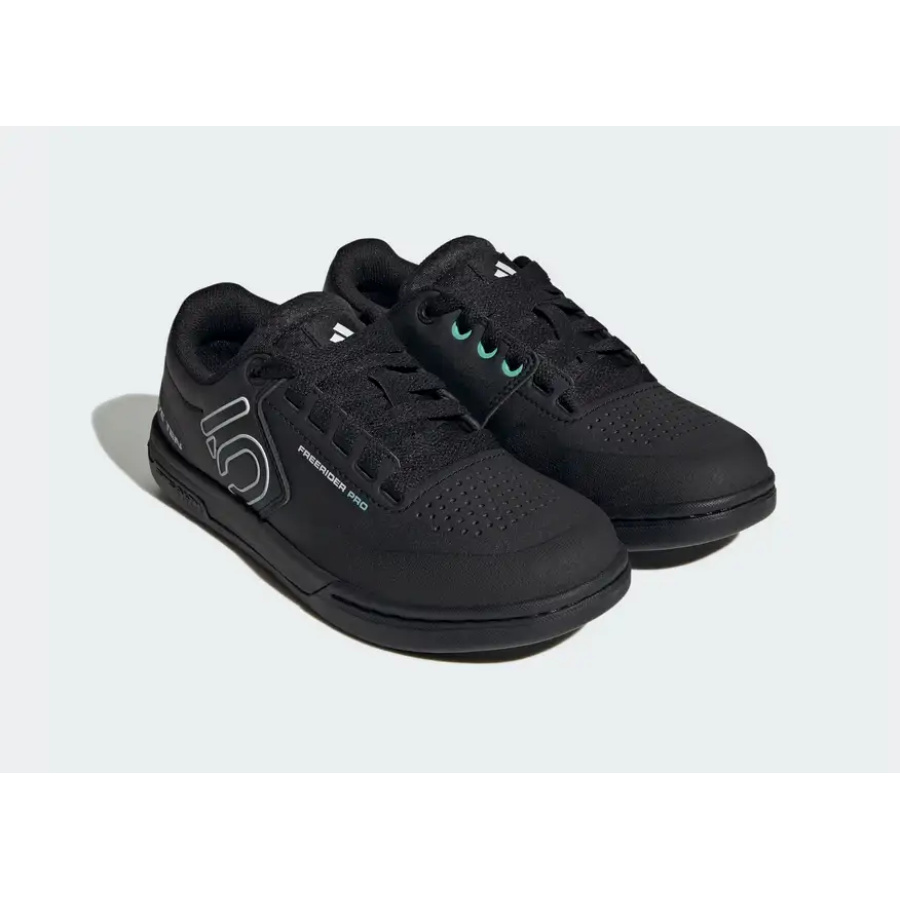 ŽENSKI KOLESARSKI ČEVLJI FIVE TEN FREERIDER PRO core black/crystal white/acid mint