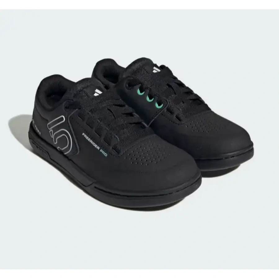 ŽENSKI KOLESARSKI ČEVLJI FIVE TEN FREERIDER PRO core black/crystal white/acid mint