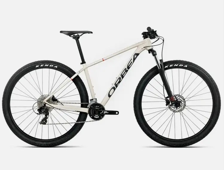 GORSKO KOLO ORBEA ONNA 27 50 2026 ivory white/navy blue