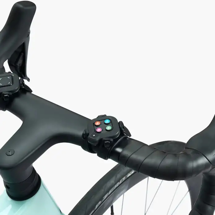 TRENAŽER WAHOO KICKR CORE 2 WITH ZWIFT COG/CLICK