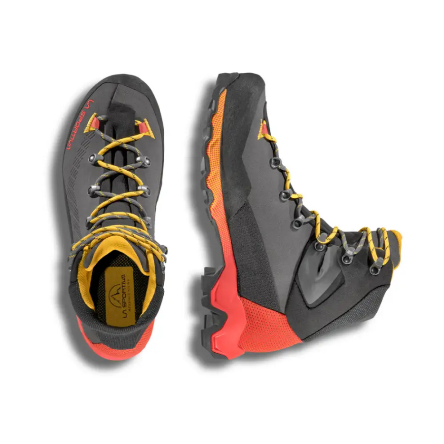 POHODNI ČEVLJI LA SPORTIVA AEQUILIBRIUM TREK GTX carbon/yellow