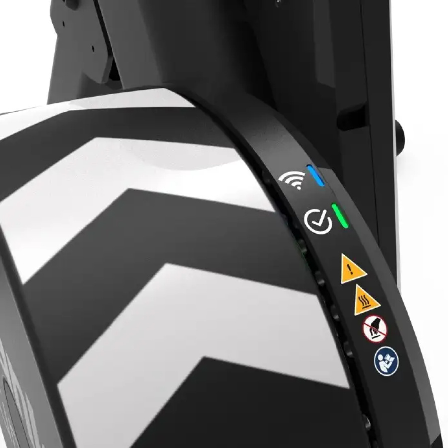 TRENAŽER WAHOO KICKR CORE 2 WITH ZWIFT COG/CLICK