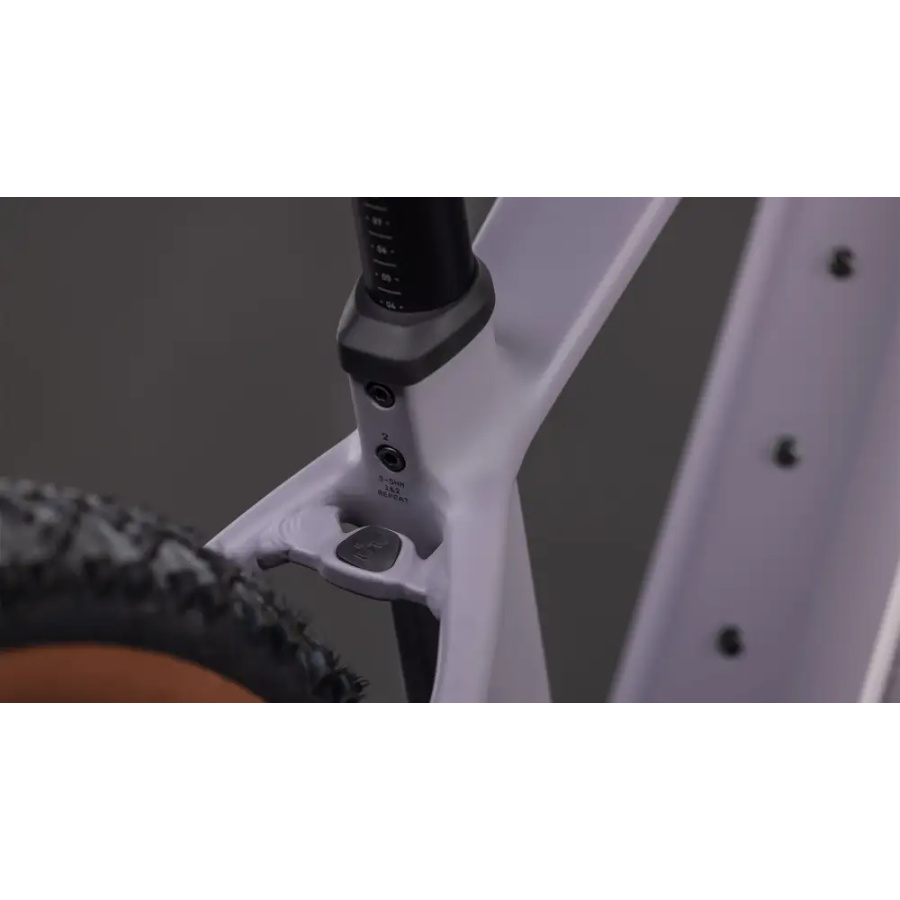 ELEKTRIČNO GORSKO KOLO CUBE REACTION HYBRID PERFORMANCE 600 2026 plumgrey´n´black