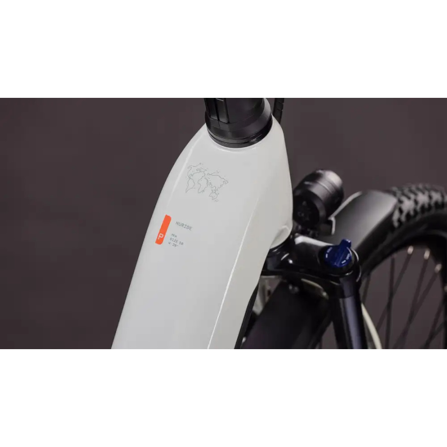 ELEKTRIČNO MESTO KOLO CUBE NURIDE HYBRID PERFORMANCE 600 EASY ENTRY 2026 desertstone´n´grey