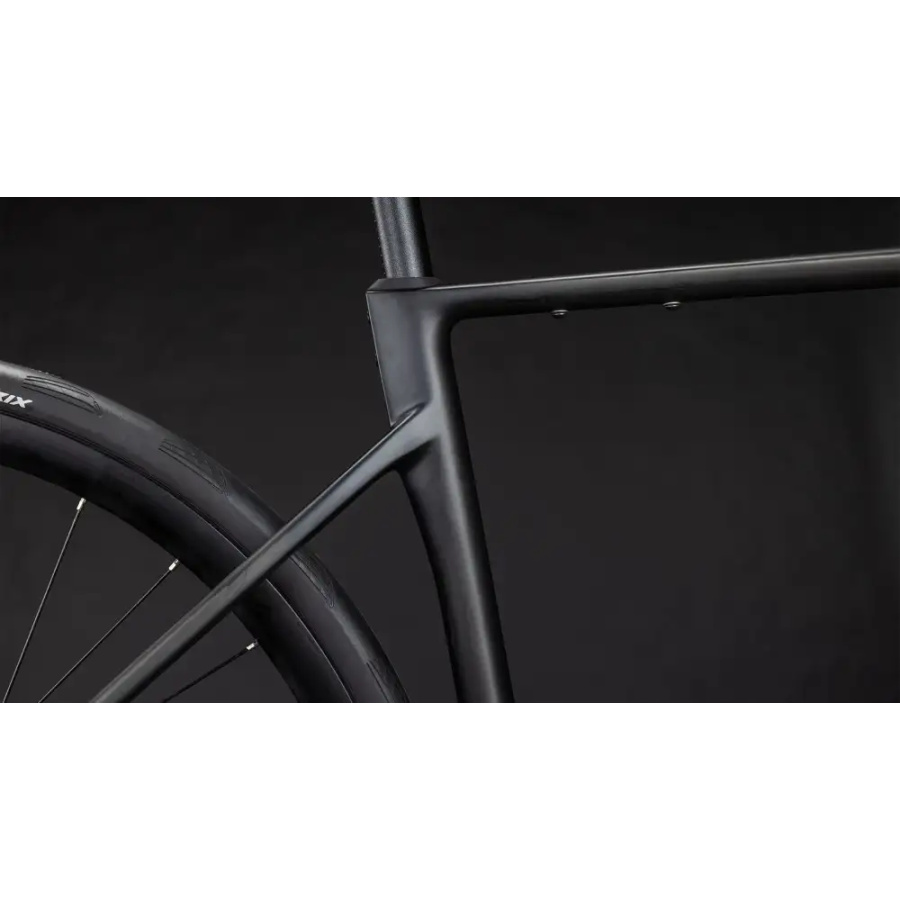CESTNO KOLO CUBE ATTAIN C:62 RACE 2026 blackline