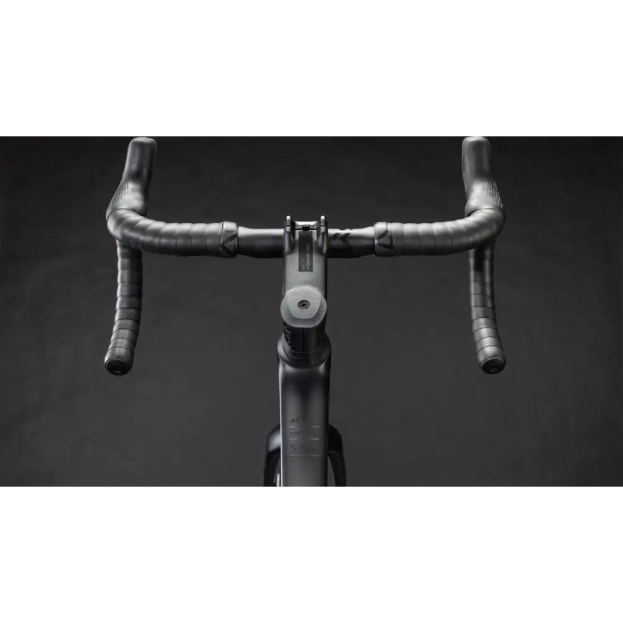 CESTNO KOLO CUBE ATTAIN C:62 SLT 2026 carbon´n´coalchrome