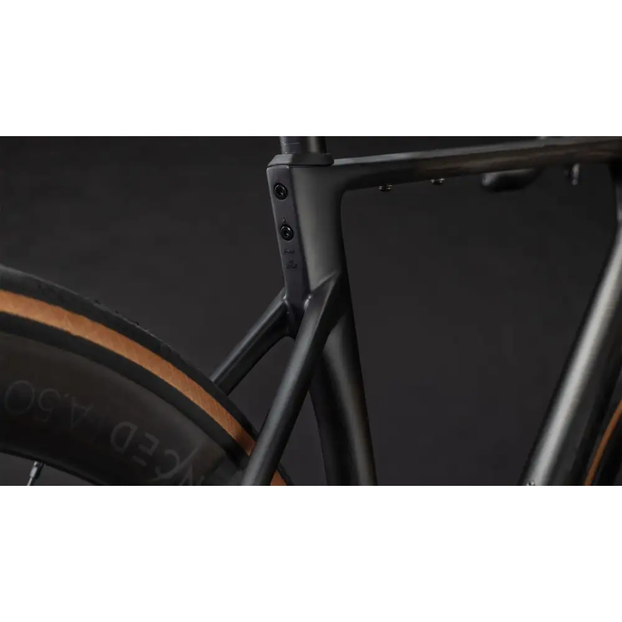 CESTNO KOLO CUBE ATTAIN C:62 SLT 2026 carbon´n´coalchrome