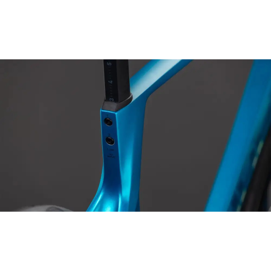 CESTNO KOLO CUBE AGREE C:62 PRO 2026 bali´n´prism