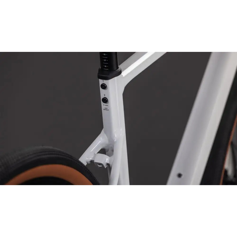 GRAVEL KOLO CUBE NUROAD EX 2026 cotton´n´grey