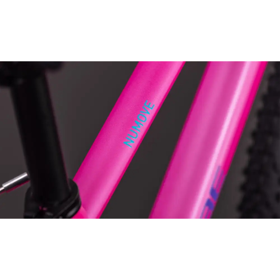 OTROŠKO KOLO CUBE NUMOVE 180 2026 18 fucsia´n´plum