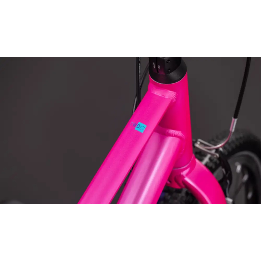 OTROŠKO KOLO CUBE NUMOVE 200 2026 20 fucsia´n´plum