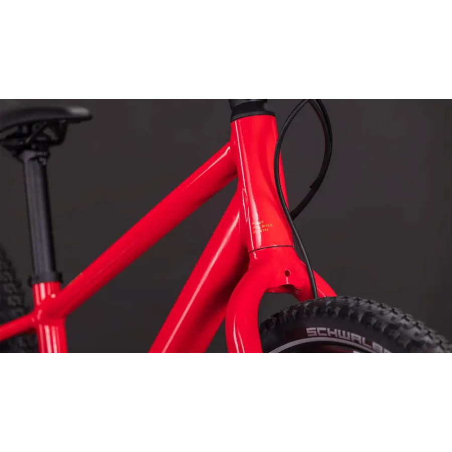 OTROŠKO KOLO CUBE NUMOVE 240 DISC 2026 24 redrose´n´peach