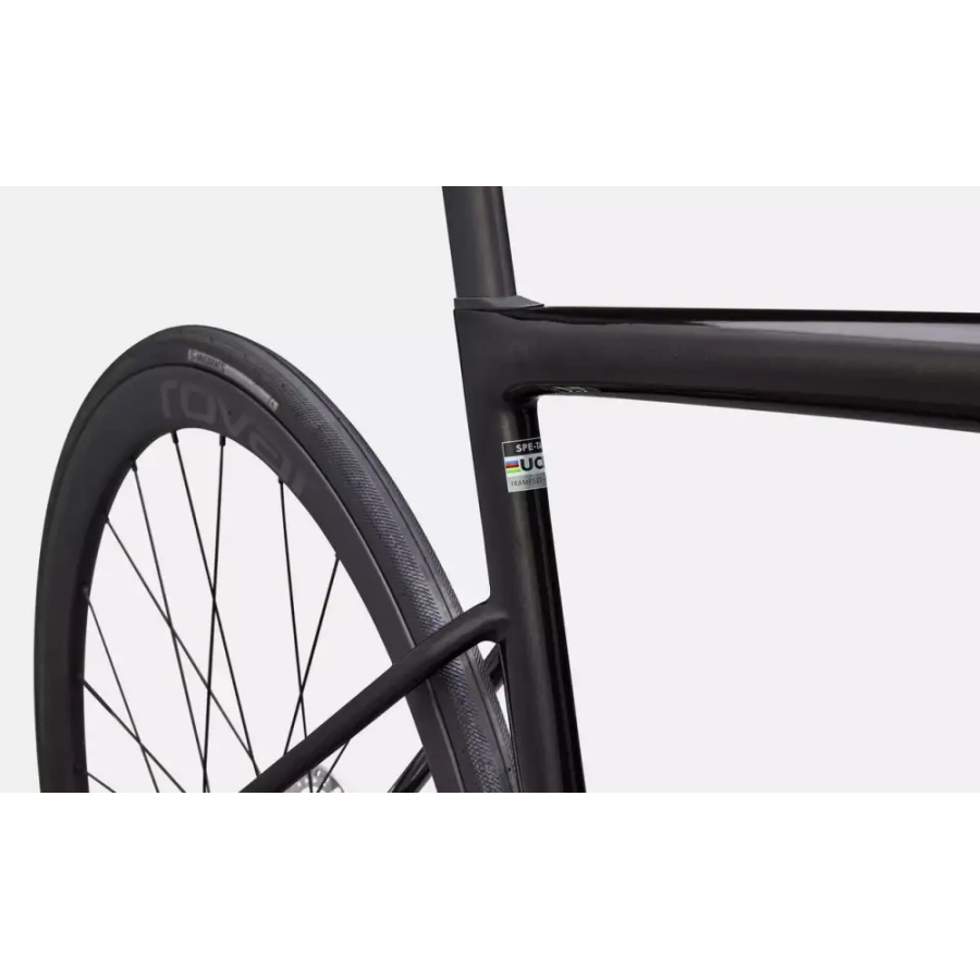 CESTNO KOLO SPECIALIZED TARMAC SL8 EXPERT ULTEGRA Di2 2026 gloss obsidian metallic/red pearl over white