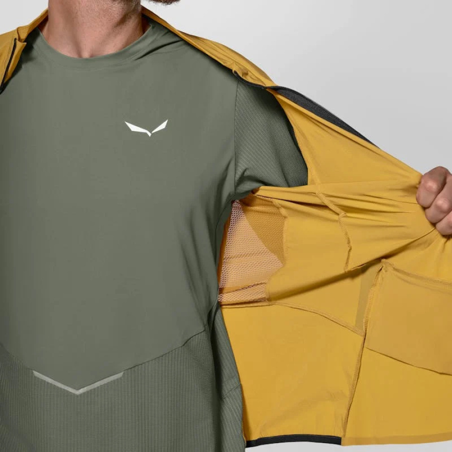 Moška softshell jakna Salewa Pedroc Durastretch Light v olivno zeleni barvi - detajl logotipa