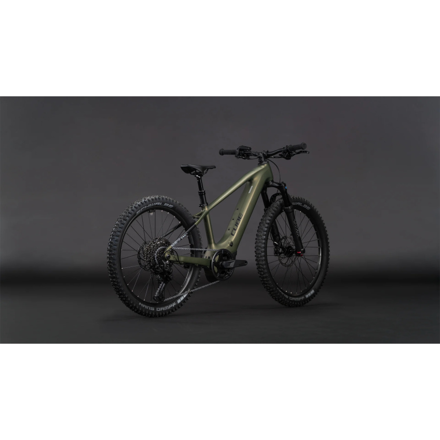 Električno otroško kolo CUBE Acid 240 Hybrid Rookie SLX 400X 2026 - pogled v akciji