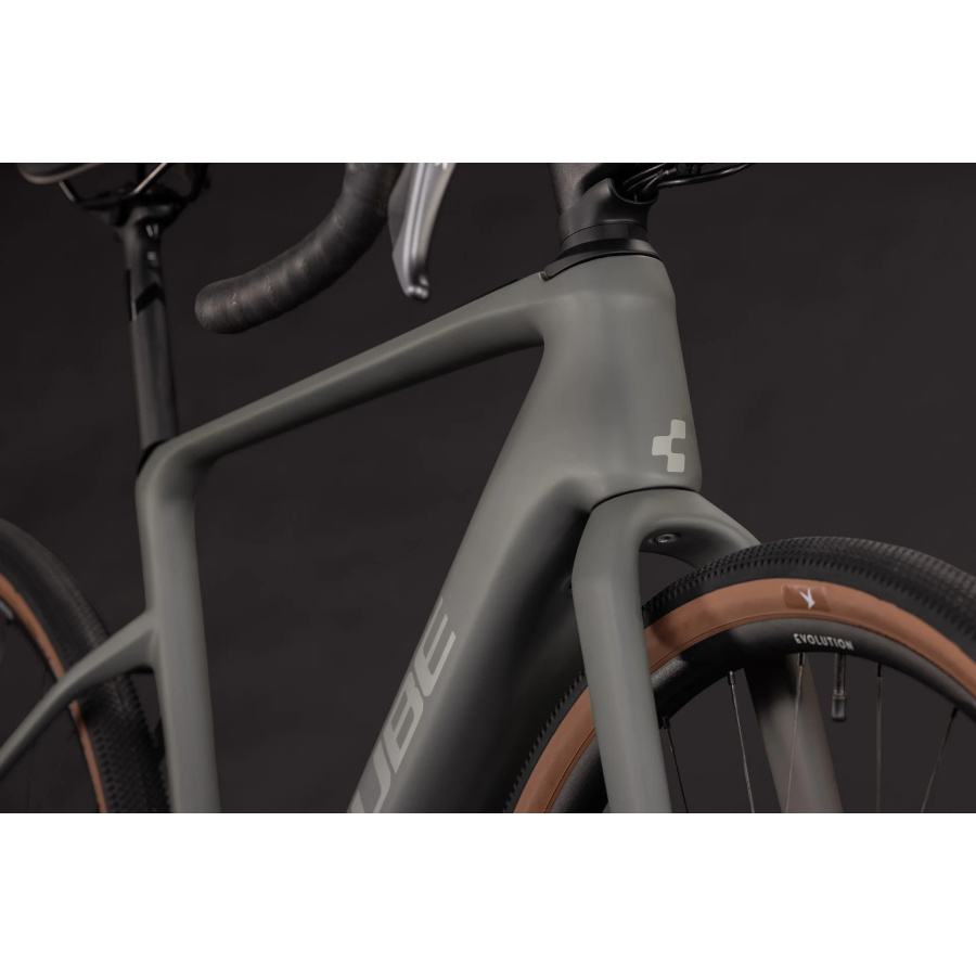 CUBE Nuroad Hybrid C:62 Race 400X 2027 - pogled 10