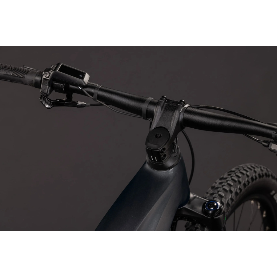 CUBE Reaction Hybrid Pro 800 2027 - pogled 5