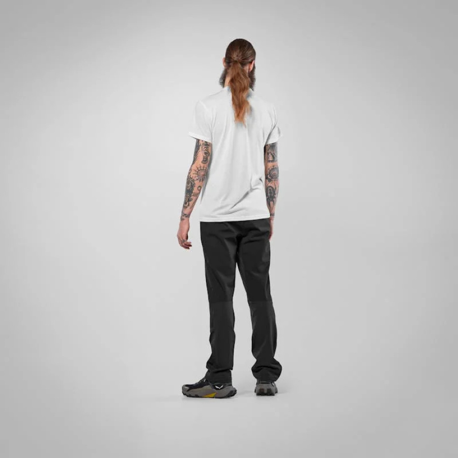 Moška majica Salewa Solidlogo Dry v beli barvi - pogled na modelu 2