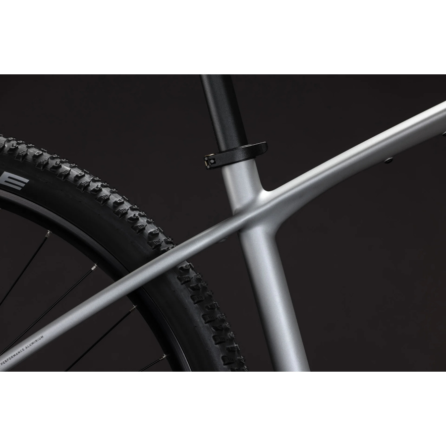 CUBE Reaction Pro 2027 Platinum'n'Black - detajl zavor
