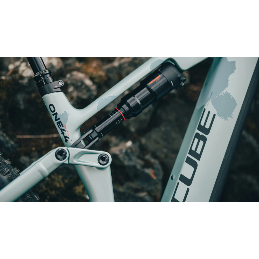 CUBE Stereo Hybrid ONE44 HPC Pro 800 2027 - ambient 7