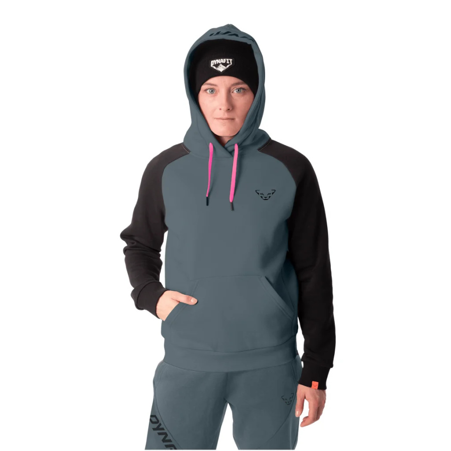 Ženski pulover DYNAFIT 24/7 Hoody Cinder - pogled na modelu