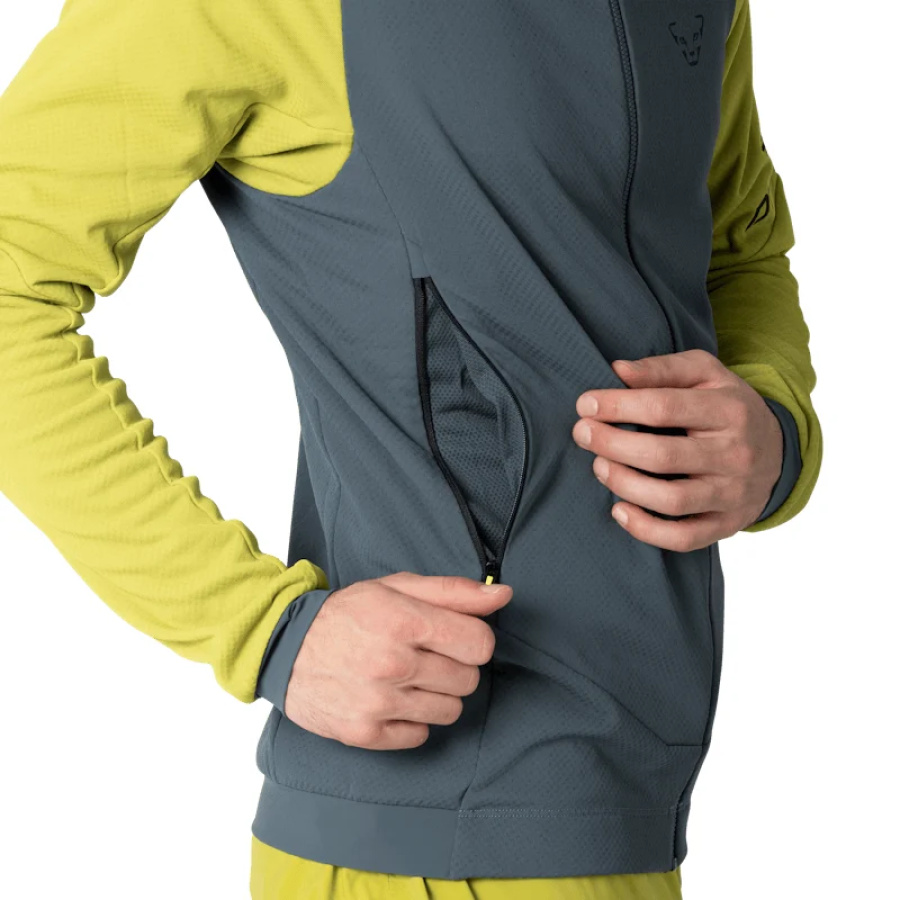 Moška tehnična flis jakna DYNAFIT Blacklight Thermal Hooded v barvi golden lime - detajl rokava
