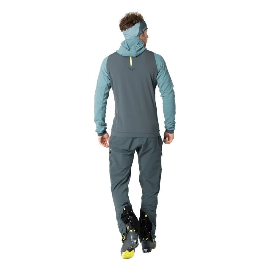 Moška tehnična jakna DYNAFIT Blacklight Thermal Hooded v modri barvi - stranski pogled