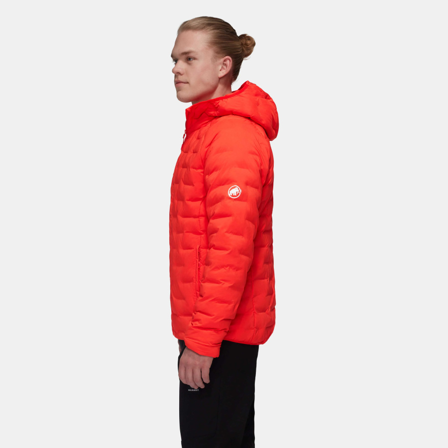Moška izolacijska jakna Mammut Sender IN Hooded - pogled s strani na modelu