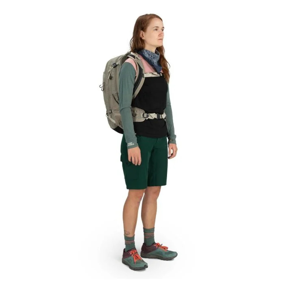 Kolesarski nahrbtnik Osprey Escapist 25 - prikaz nošenja