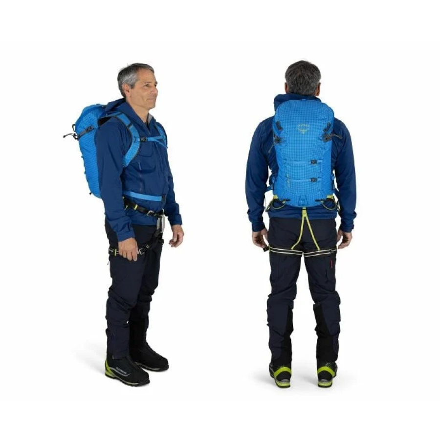 Plezalec z modrim nahrbtnikom Osprey Mutant 22 Blue Flame - pogled 2