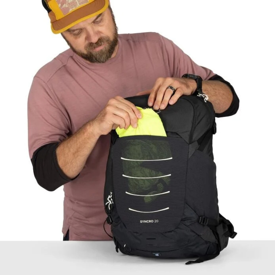 Detajl nahrbtnika Osprey Syncro 20 - pogled 3