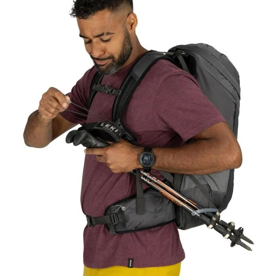 Nahrbtnik Osprey Talon 26 v sivi barvi Phantom Grey - detajl 1