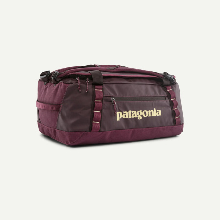 Potovalna torba Patagonia Black Hole Duffel 40L v barvi Berry Fig
