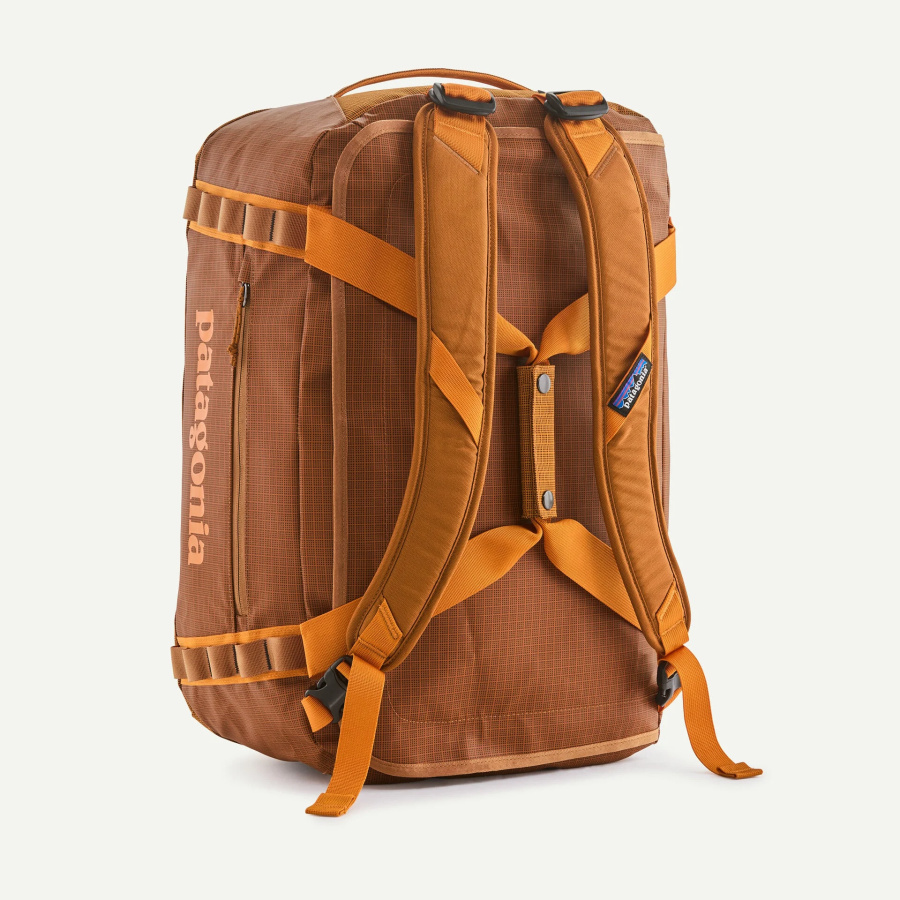 Torba Patagonia Black Hole Duffel 40L Cinnamon Brown - nošenje kot nahrbtnik
