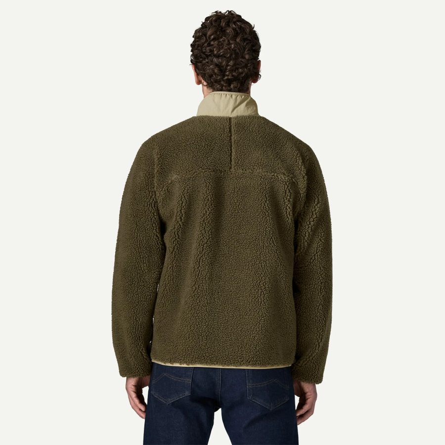 Jakna Patagonia Classic Retro-X Basin Green - pogled na modelu 2