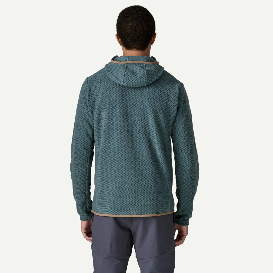 Patagonia R1 Air Full-Zip Hoody na modelu - pogled zadaj