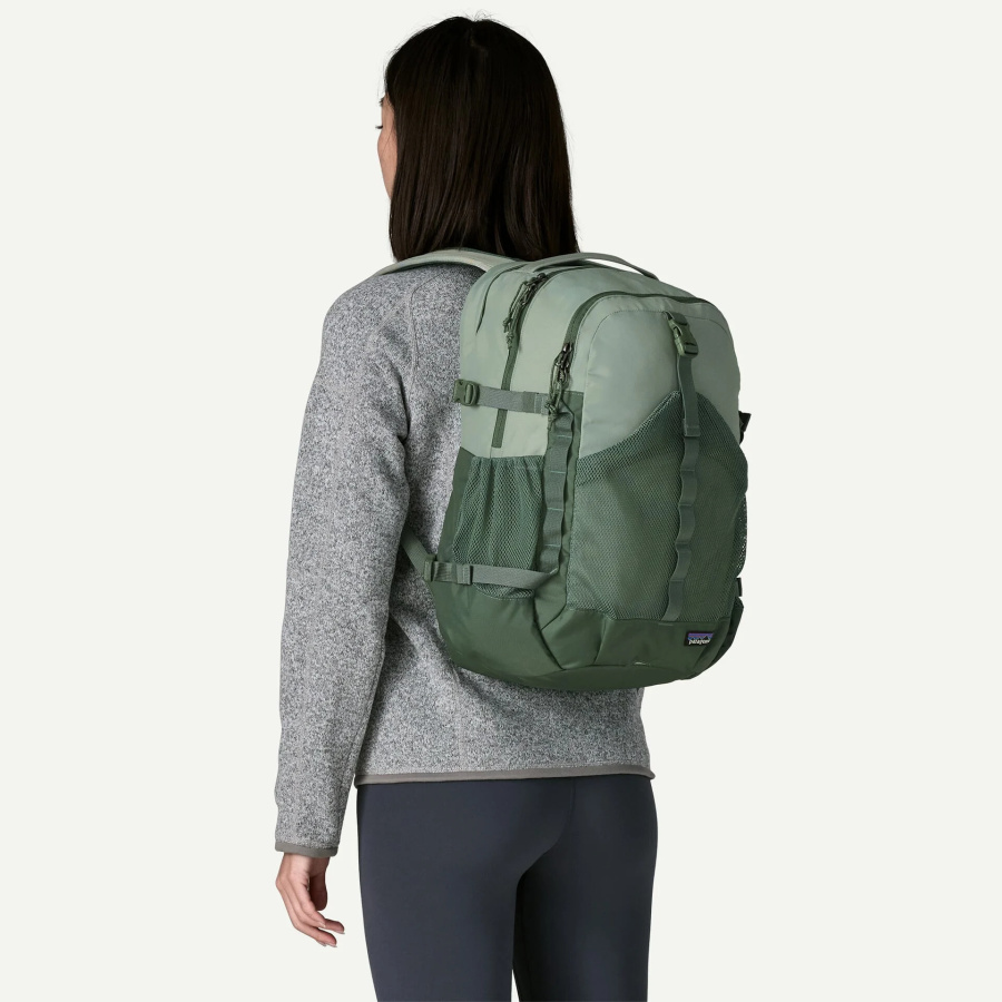 Nahrbtnik Patagonia Refugio Daypack 30L v zeleni barvi - pogled 2