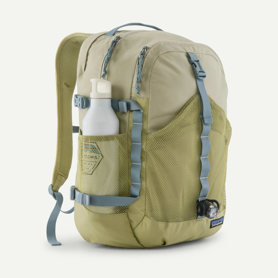 Nahrbtnik Patagonia Refugio Daypack 30L Weathered Stone - detajli