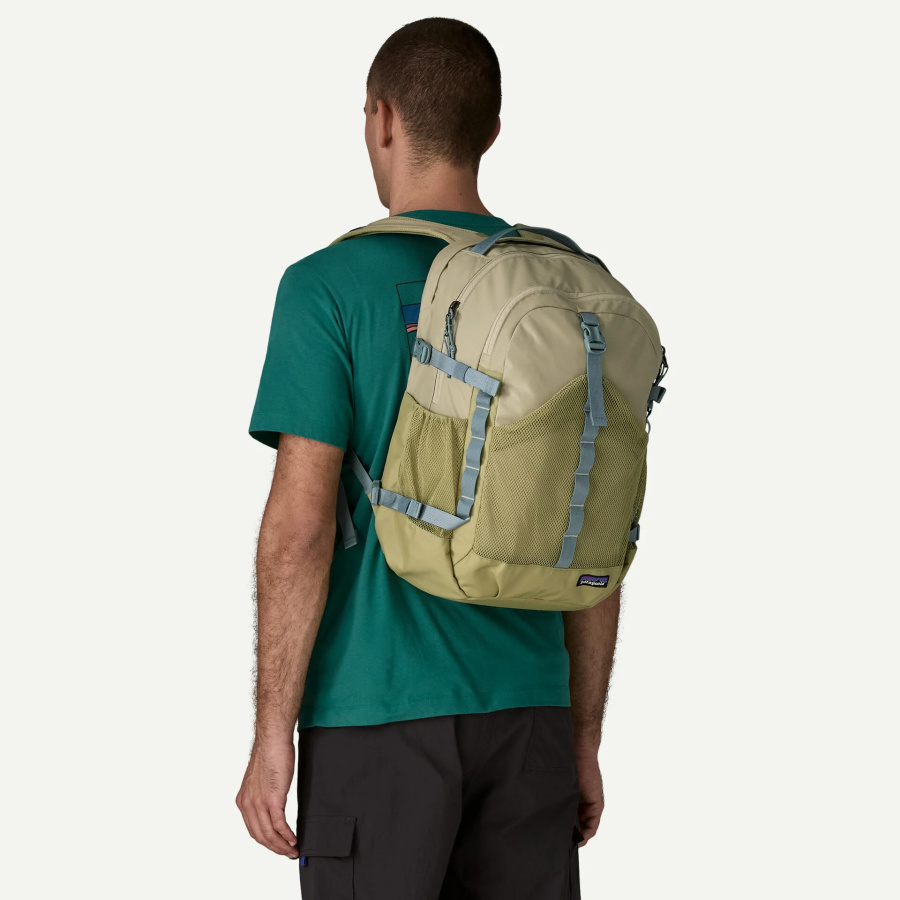 Nahrbtnik Patagonia Refugio Daypack 30L Weathered Stone - pogled 2