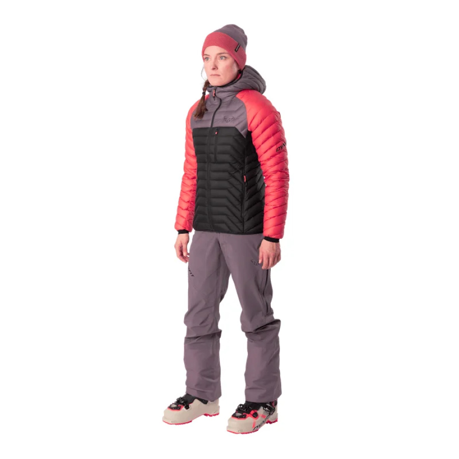 Ženska jakna DYNAFIT Radical Down RDS Hood Cabana - pogled na modelu